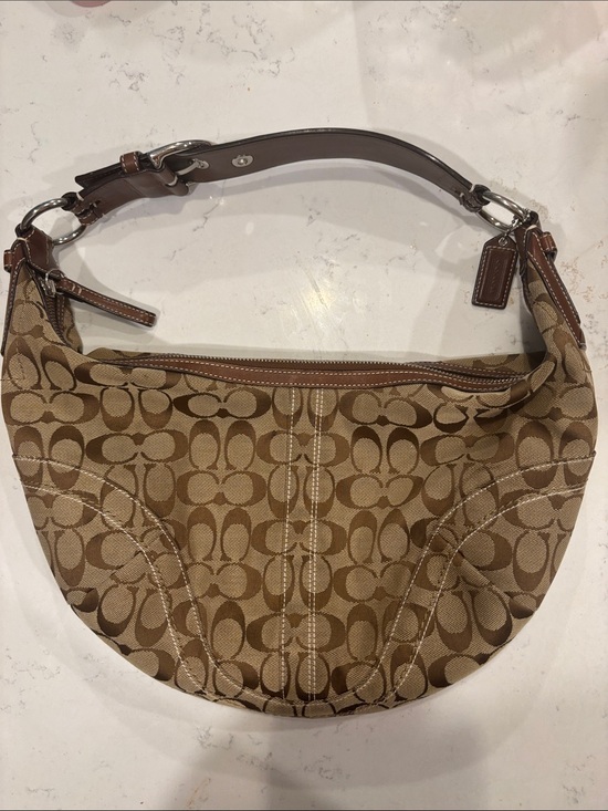 Handbags - Y2K Vintage Coach Soho Signature Hobo Shoulder Bag
